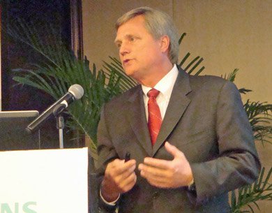 シーメンスPLMソフトウェア CEO Chuck Grindstaff氏