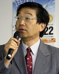 篠崎俊哉氏