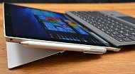 Surface Pro 4のマグネット式着脱部