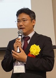 教育産業の山口氏