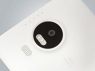 Lumia 950 XLの背面カメラ