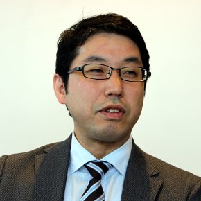 藤本氏