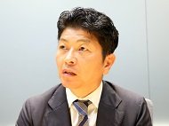 牛田 勉氏