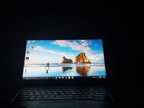 上右
