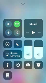 iOS 11のコントロールセンター