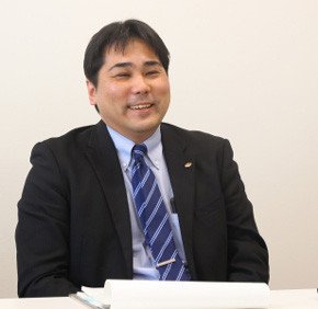 企画振興部 IR推進室 係長 松山 哲氏