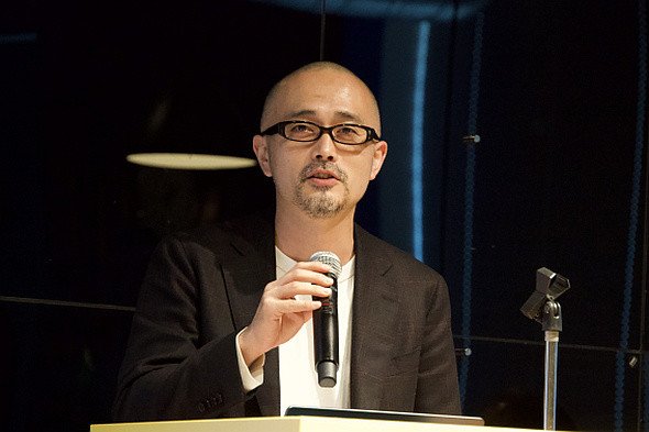鈴木氏